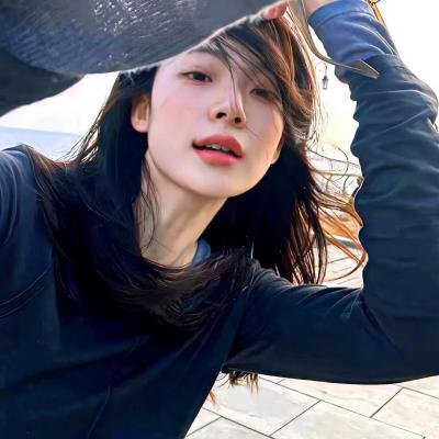 派遣女公关彩华